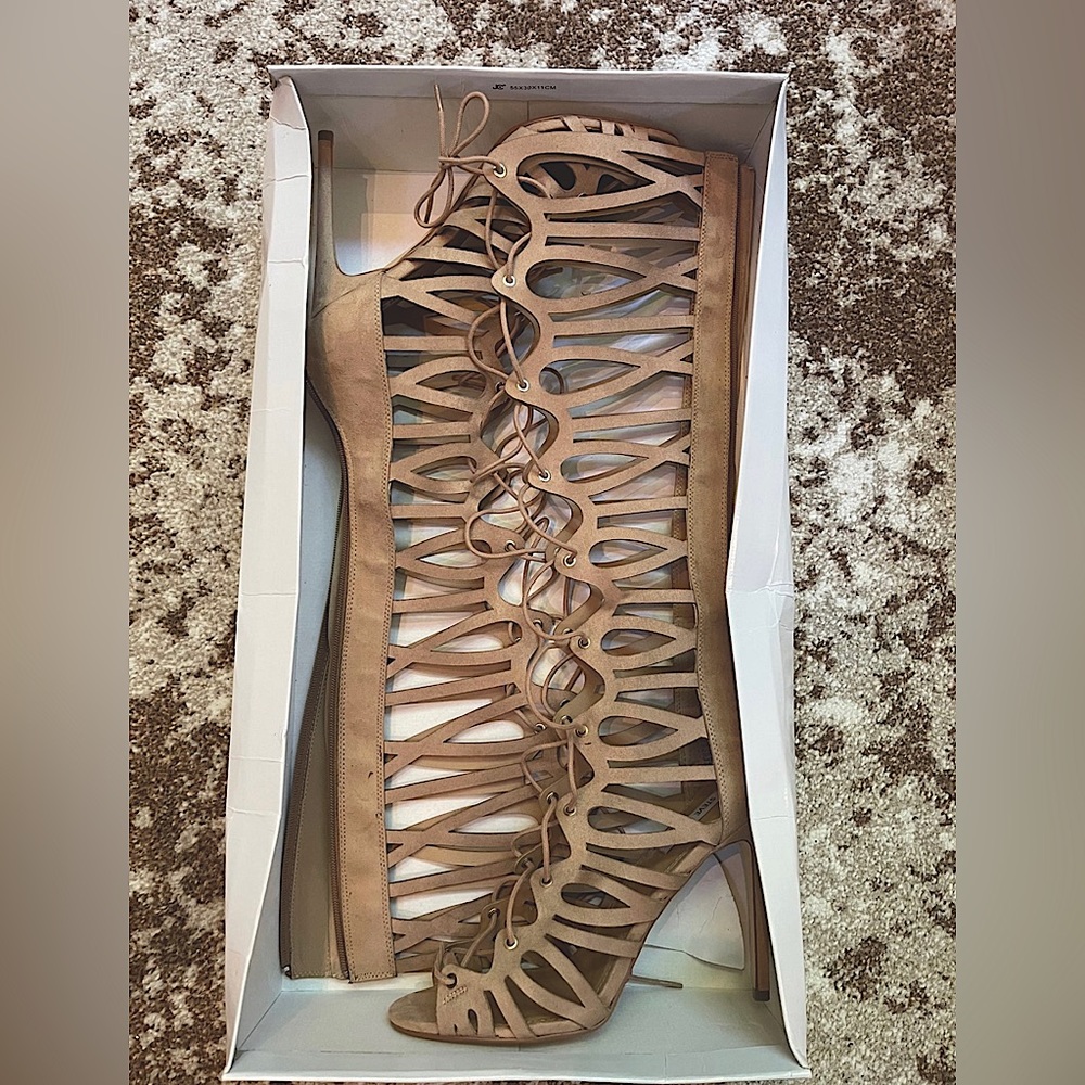Steve Madden Gladiator Lace Up Heels Size 11